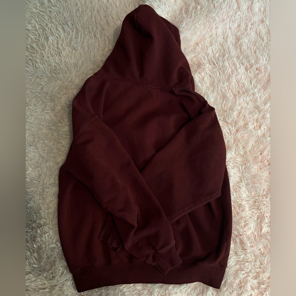Brandy Melville Christy Hoodie - Picture 4 of 6